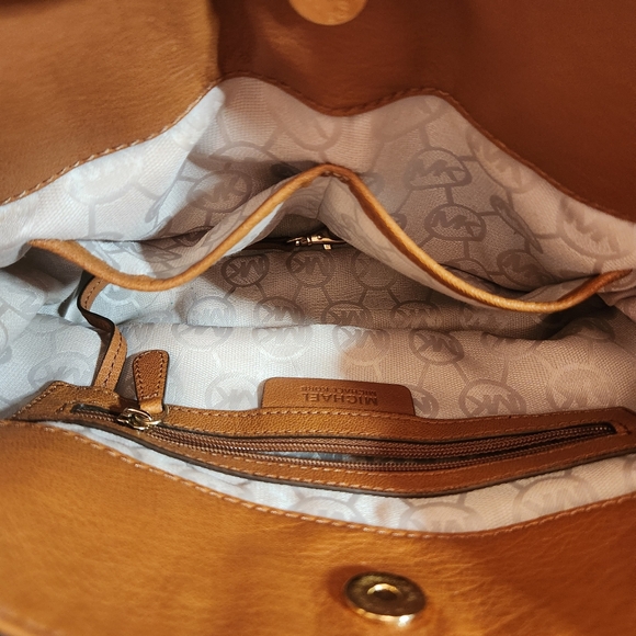 Michael Kors Hamilton Brown Saffiano Medium Satchel Shoulder Handbag Purse - Picture 13 of 13